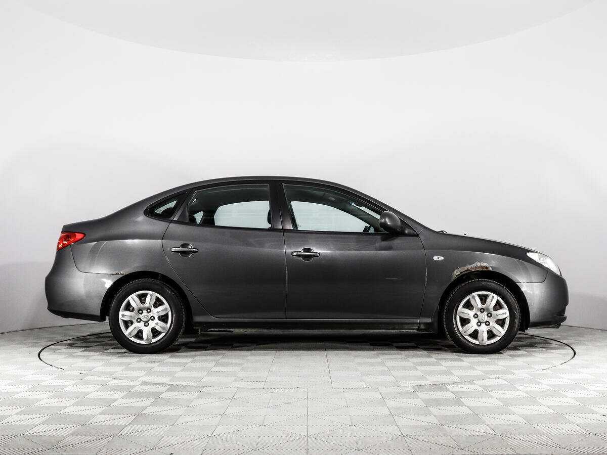 Купить Hyundai Elantra с пробегом. Фото: #3