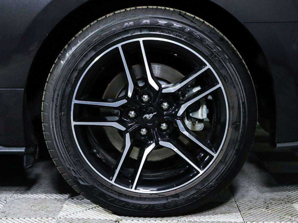 Купить Ford Mustang с пробегом. Фото: #22