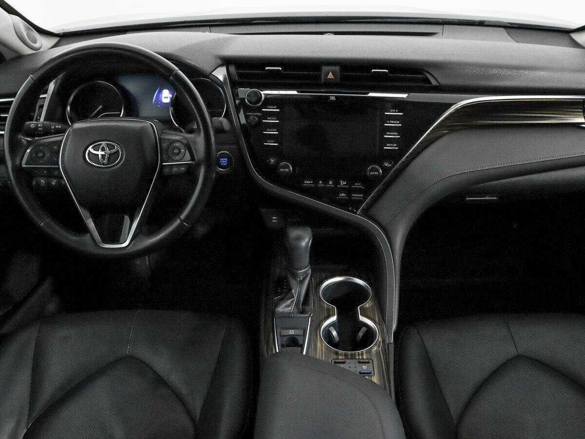 Купить Toyota Camry с пробегом. Фото: #14