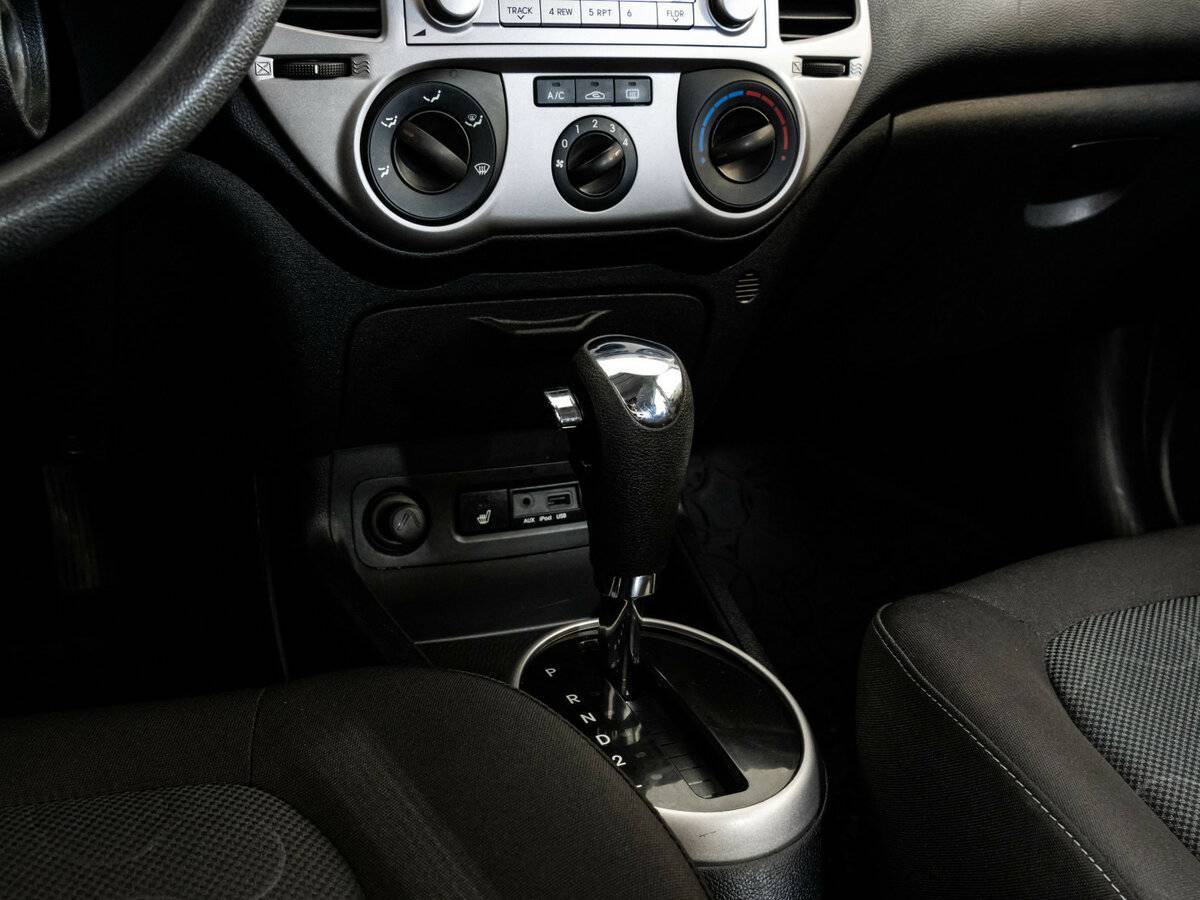 Купить Hyundai i20 с пробегом. Фото: #10
