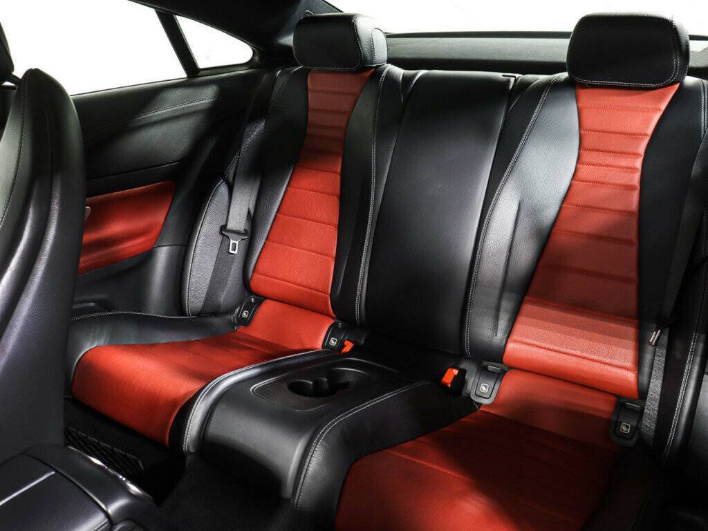 Купить Mercedes-Benz E-Класс с пробегом. Фото: #10