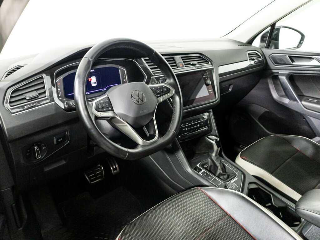 Купить Volkswagen Tiguan с пробегом. Фото: #10