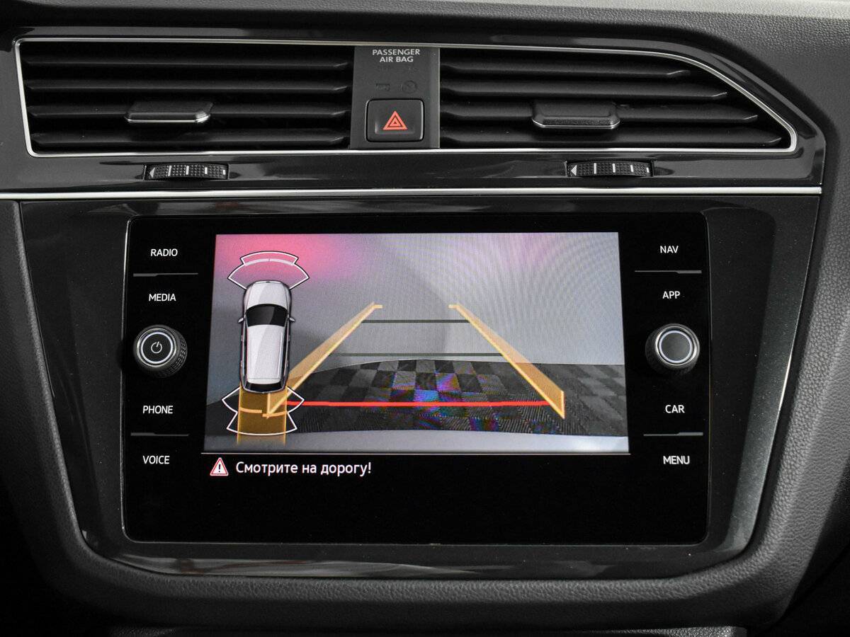Купить Volkswagen Tiguan с пробегом. Фото: #15