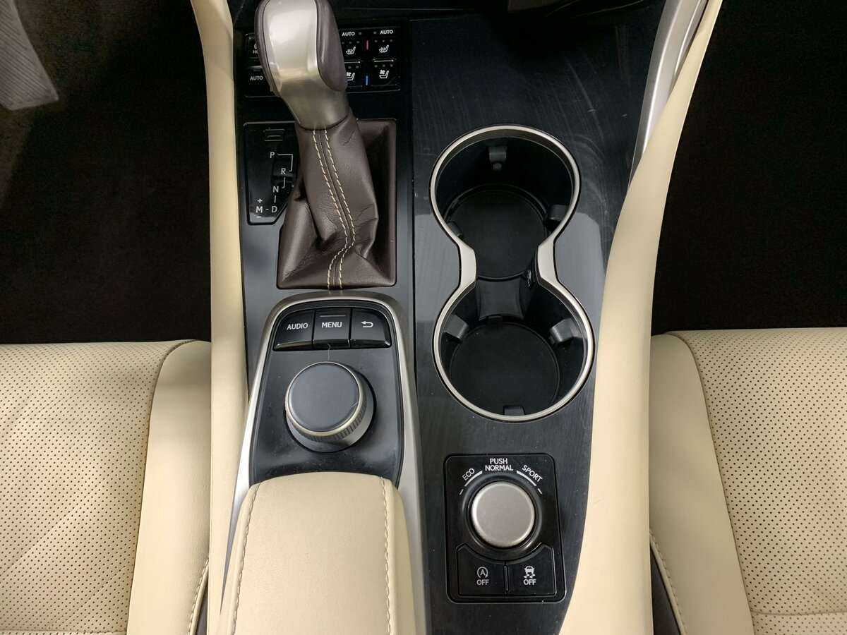 Купить Lexus RX с пробегом. Фото: #19