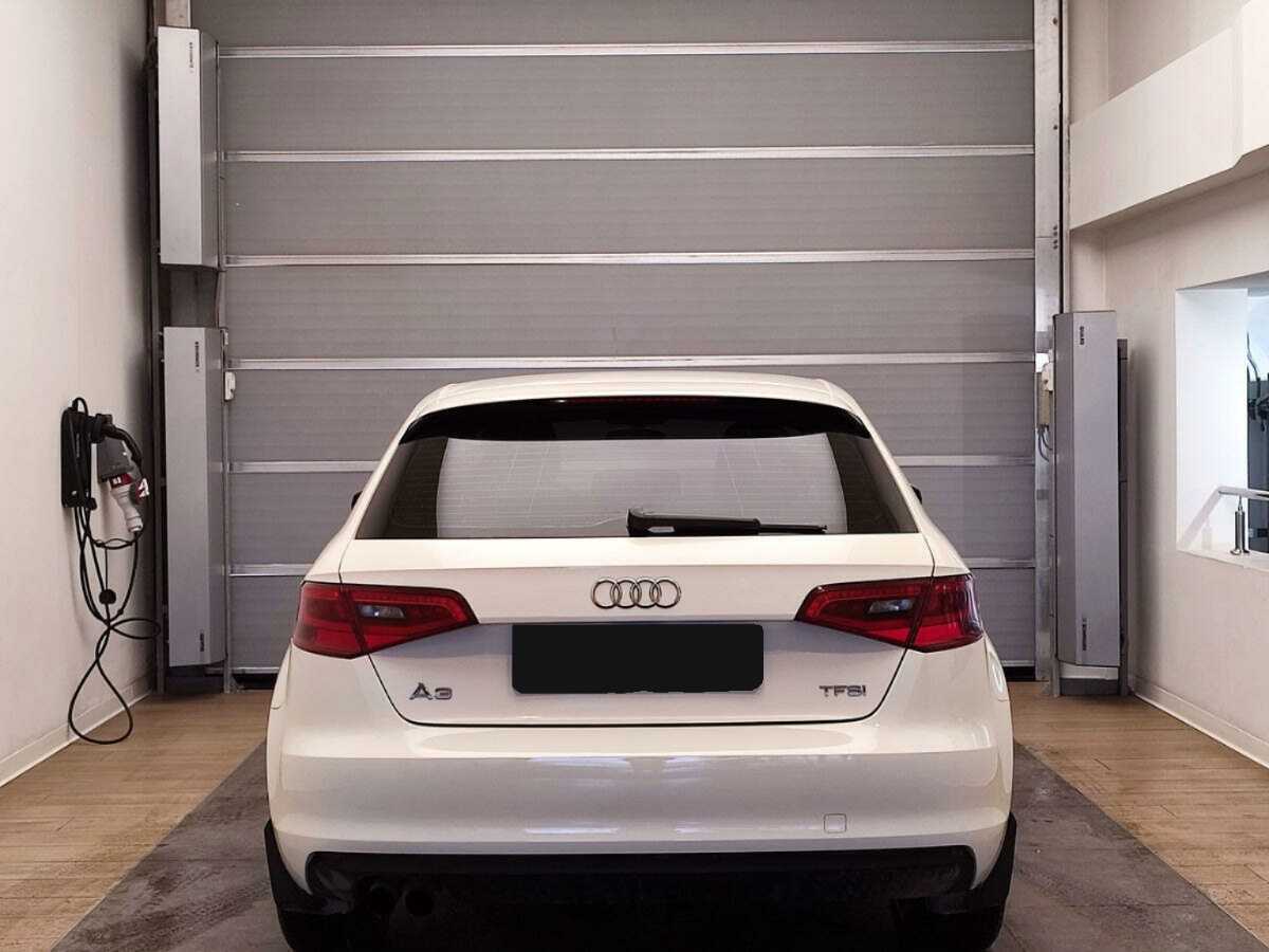 Купить Audi A3 с пробегом. Фото: #4