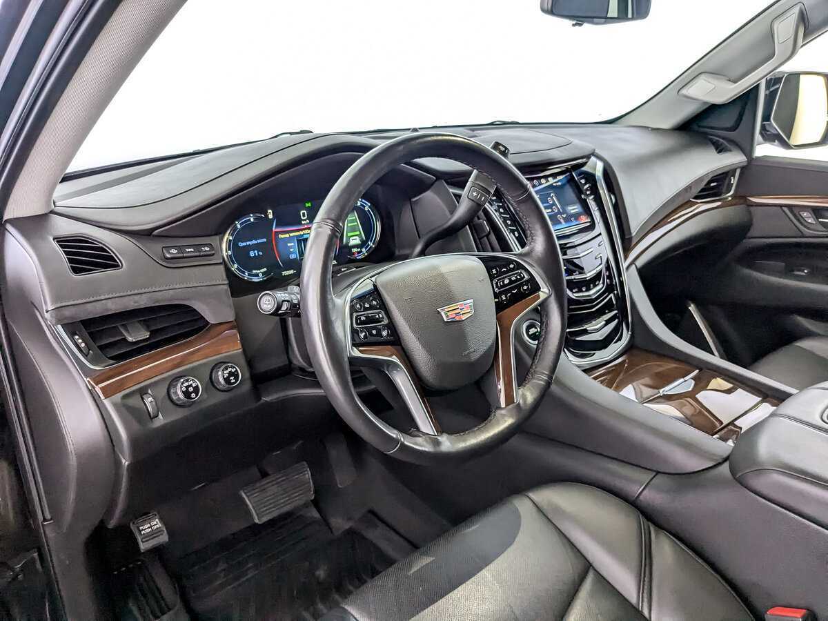 Купить Cadillac Escalade с пробегом. Фото: #13