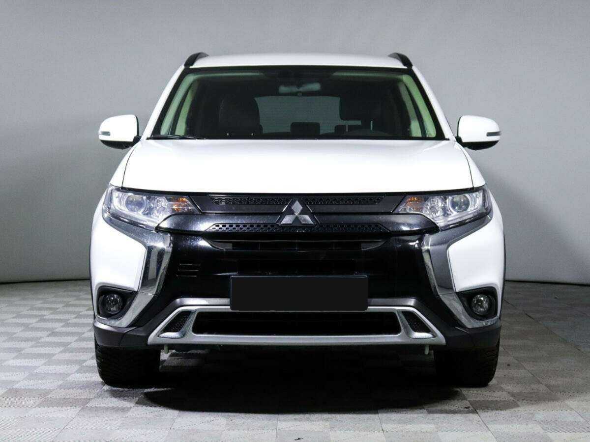 Купить Mitsubishi Outlander с пробегом. Фото: #1