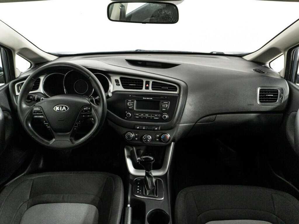 Купить Kia Ceed с пробегом. Фото: #12