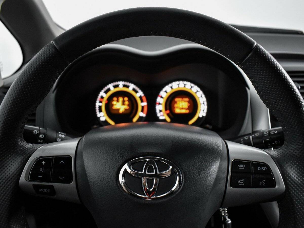 Купить Toyota Auris с пробегом. Фото: #14