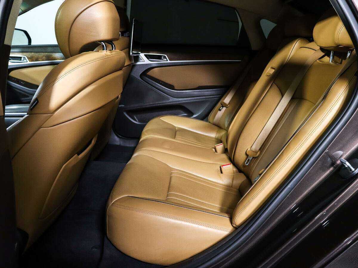 Купить Genesis G80 с пробегом. Фото: #8