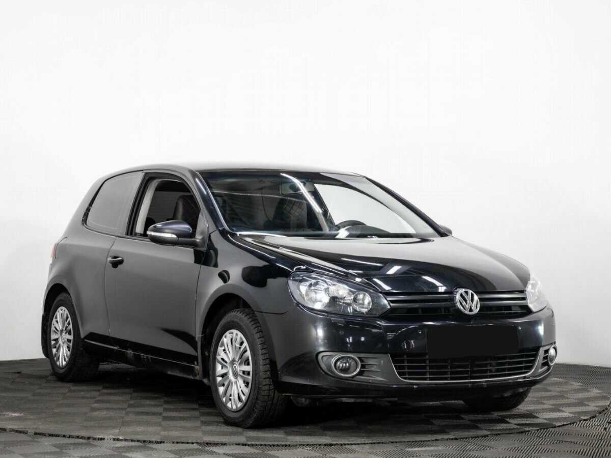 Купить Volkswagen Golf с пробегом. Фото: #2