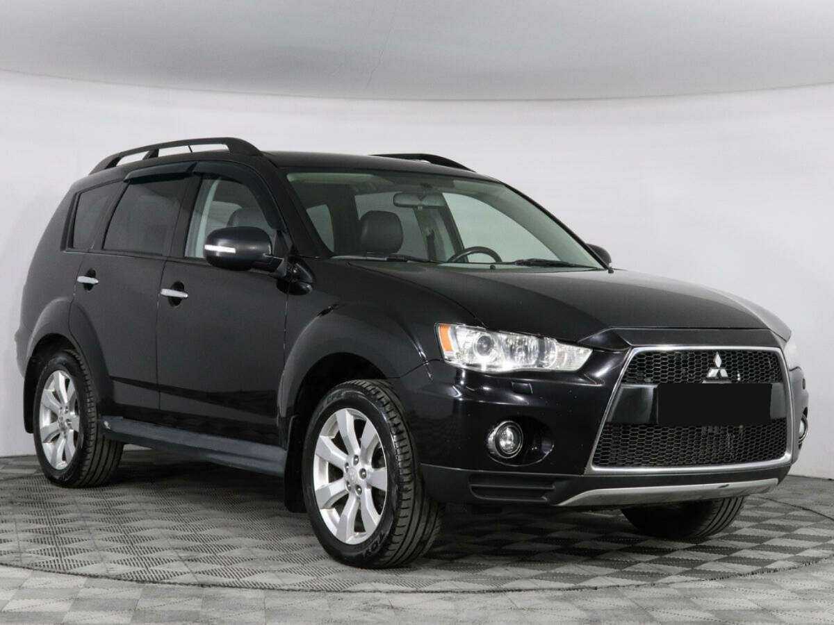 Купить Mitsubishi Outlander с пробегом. Фото: #1