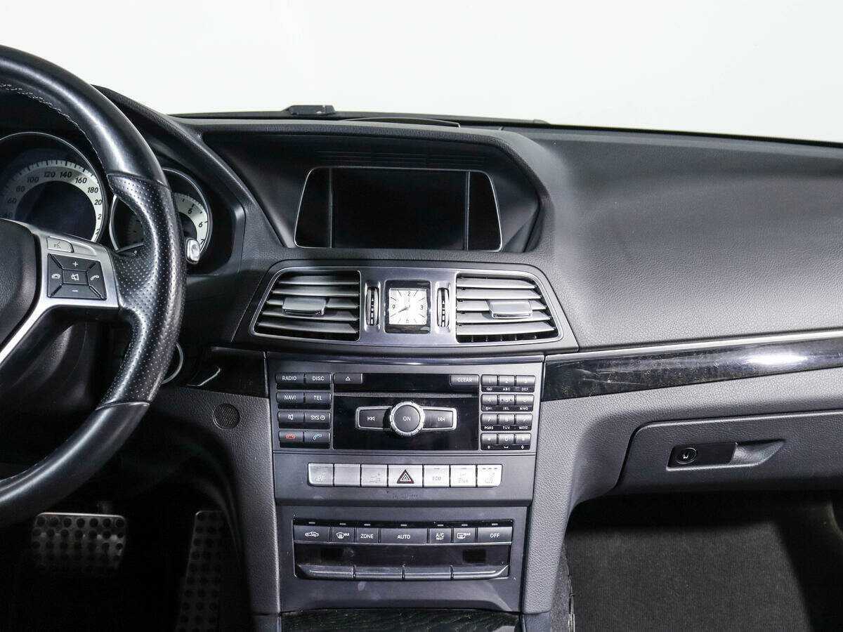 Купить Mercedes-Benz E-Класс с пробегом. Фото: #10
