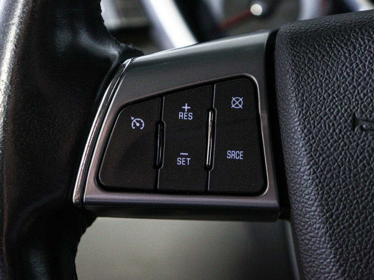 Купить Cadillac SRX с пробегом. Фото: #18