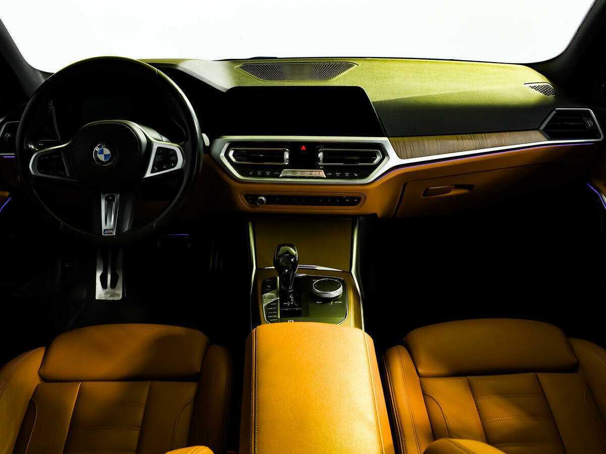 Купить BMW 3 серии с пробегом. Фото: #10