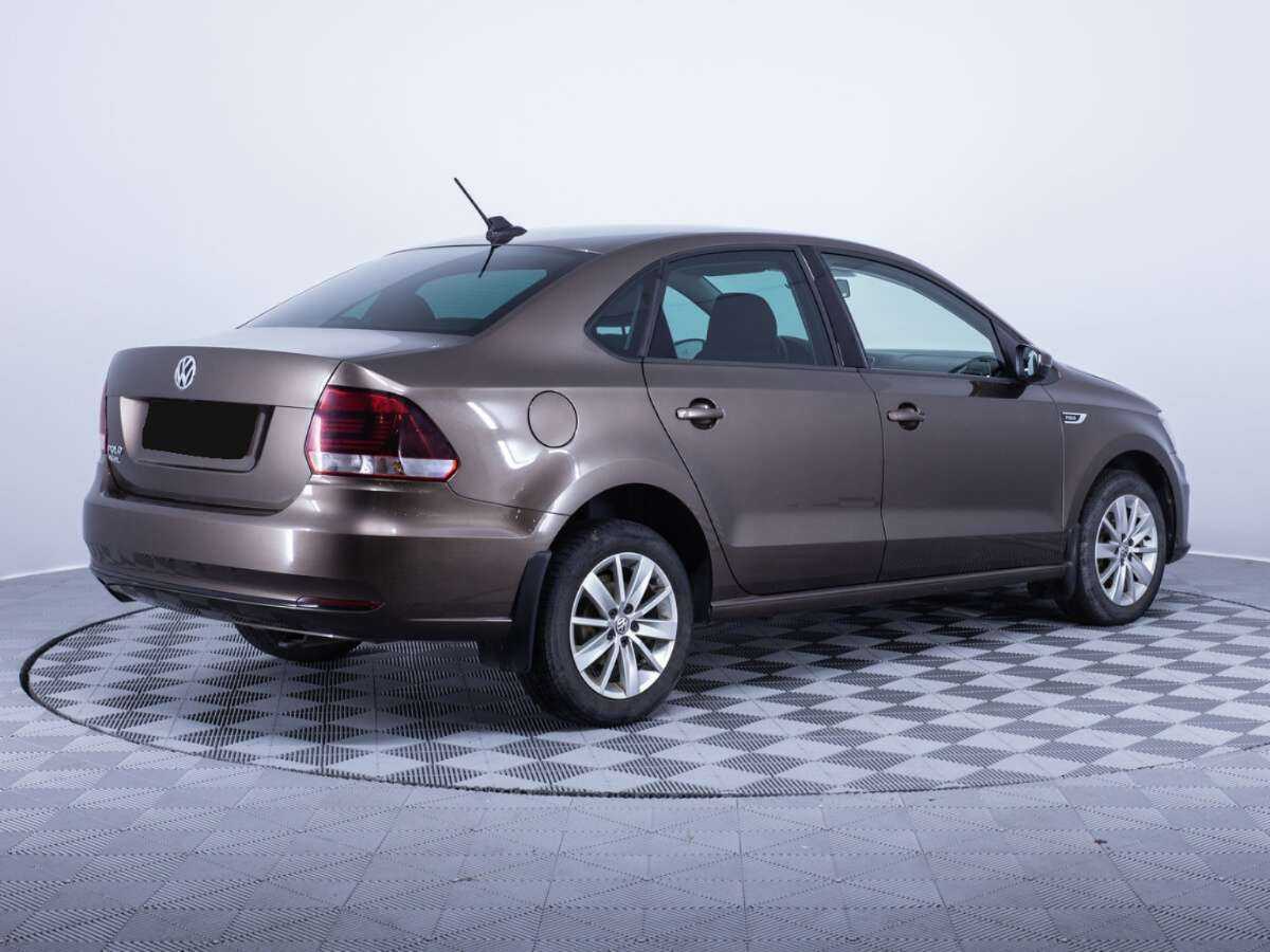 Купить Volkswagen Polo с пробегом. Фото: #3