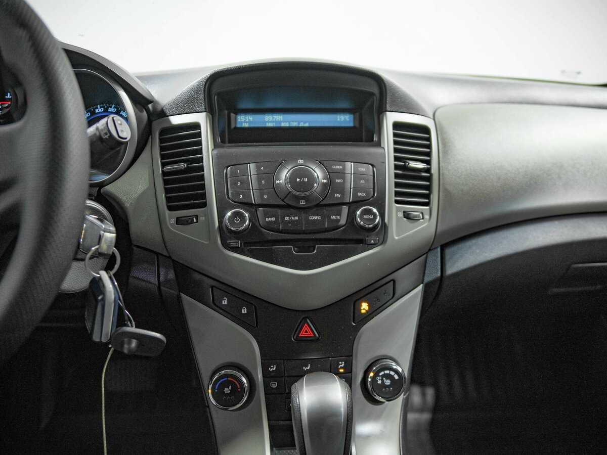 Купить Chevrolet Cruze с пробегом. Фото: #8