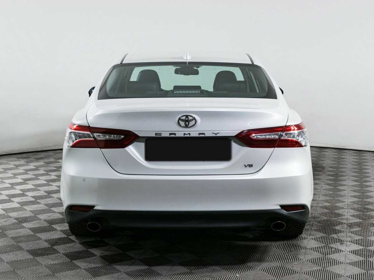 Купить Toyota Camry с пробегом. Фото: #4