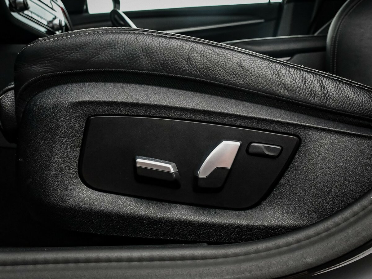 Купить BMW 5 серии с пробегом. Фото: #21