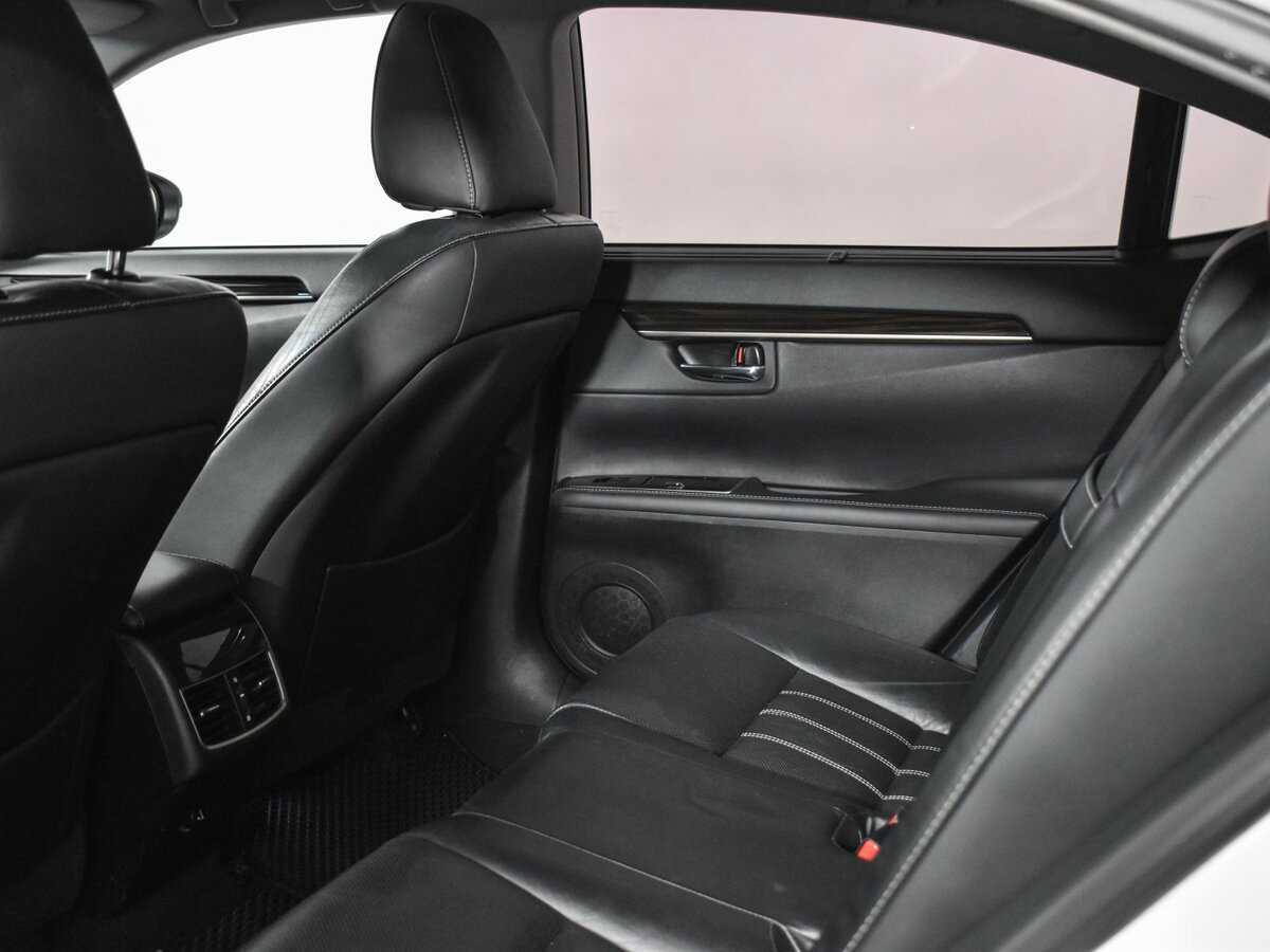 Купить Lexus ES с пробегом. Фото: #10