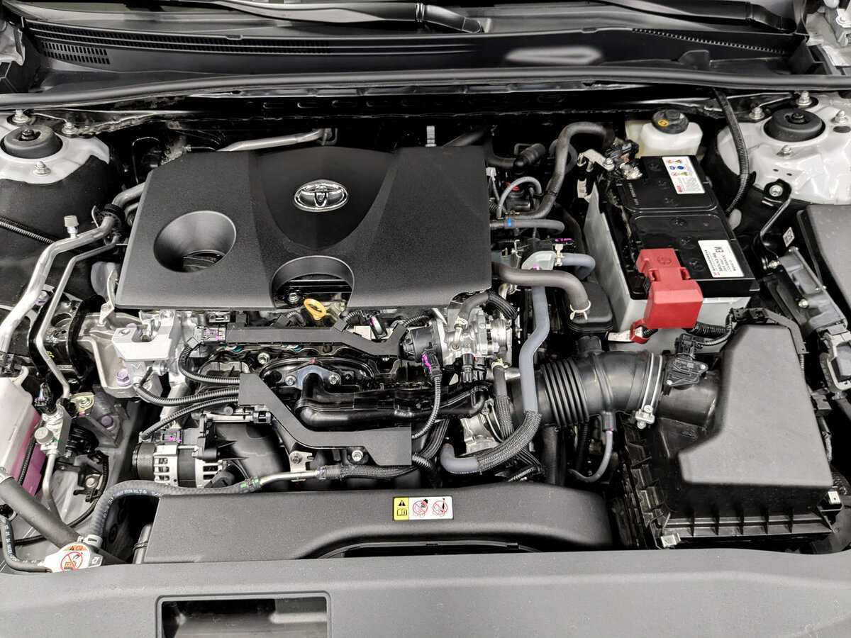 Купить Toyota Camry с пробегом. Фото: #8