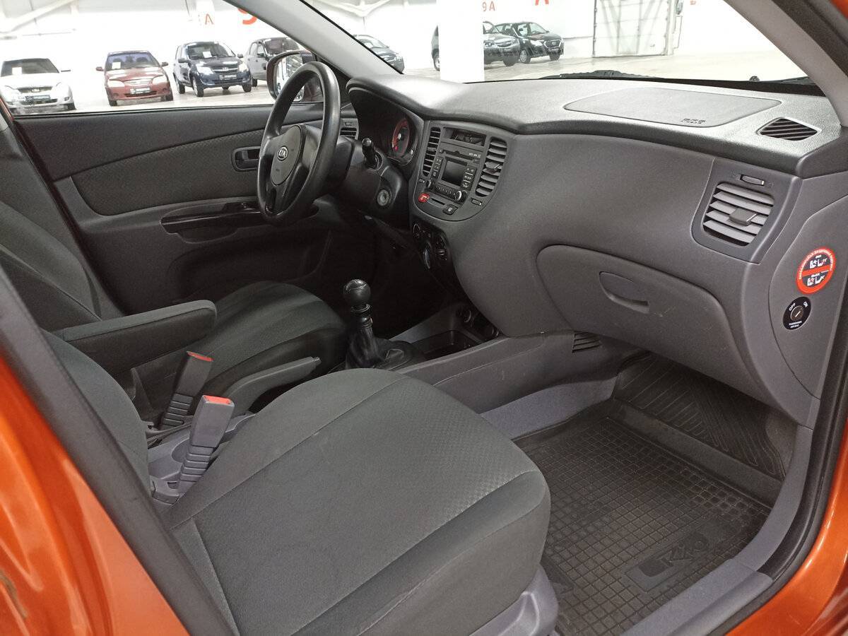 Купить Kia Rio с пробегом. Фото: #10