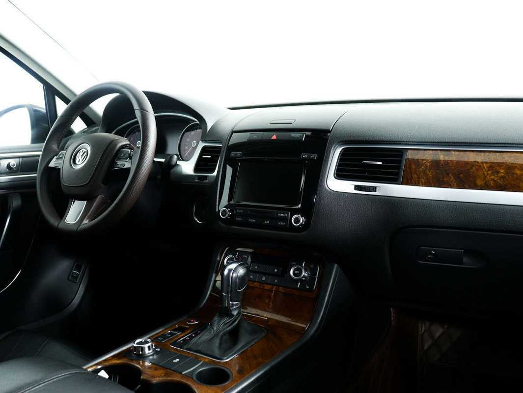 Купить Volkswagen Touareg с пробегом. Фото: #8