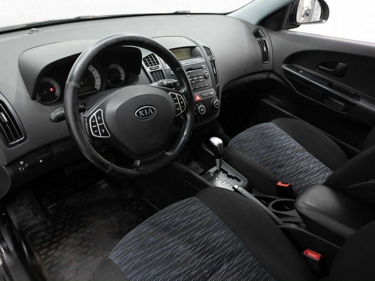 Купить Kia Ceed с пробегом. Фото: #7