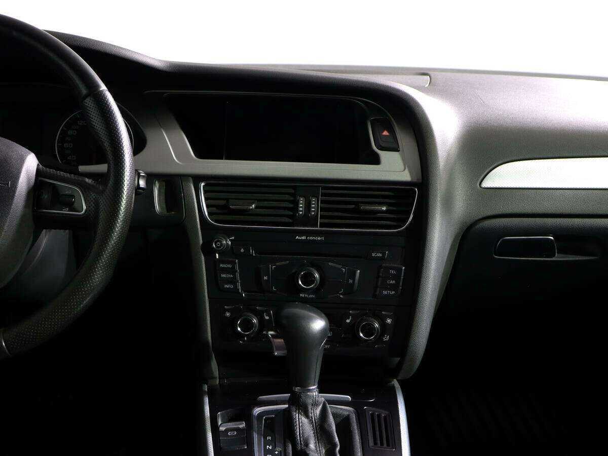 Купить Audi A4 с пробегом. Фото: #11