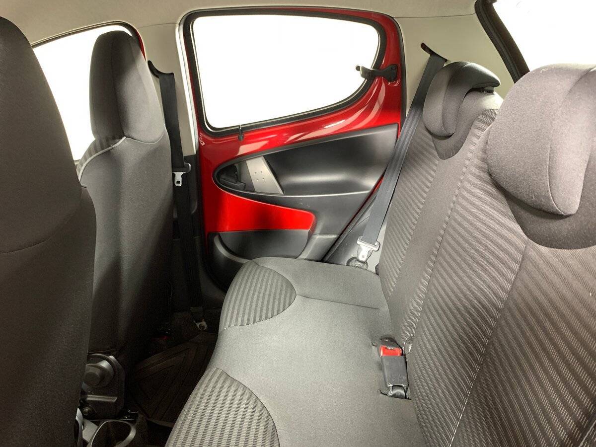 Купить Peugeot 107 с пробегом. Фото: #17