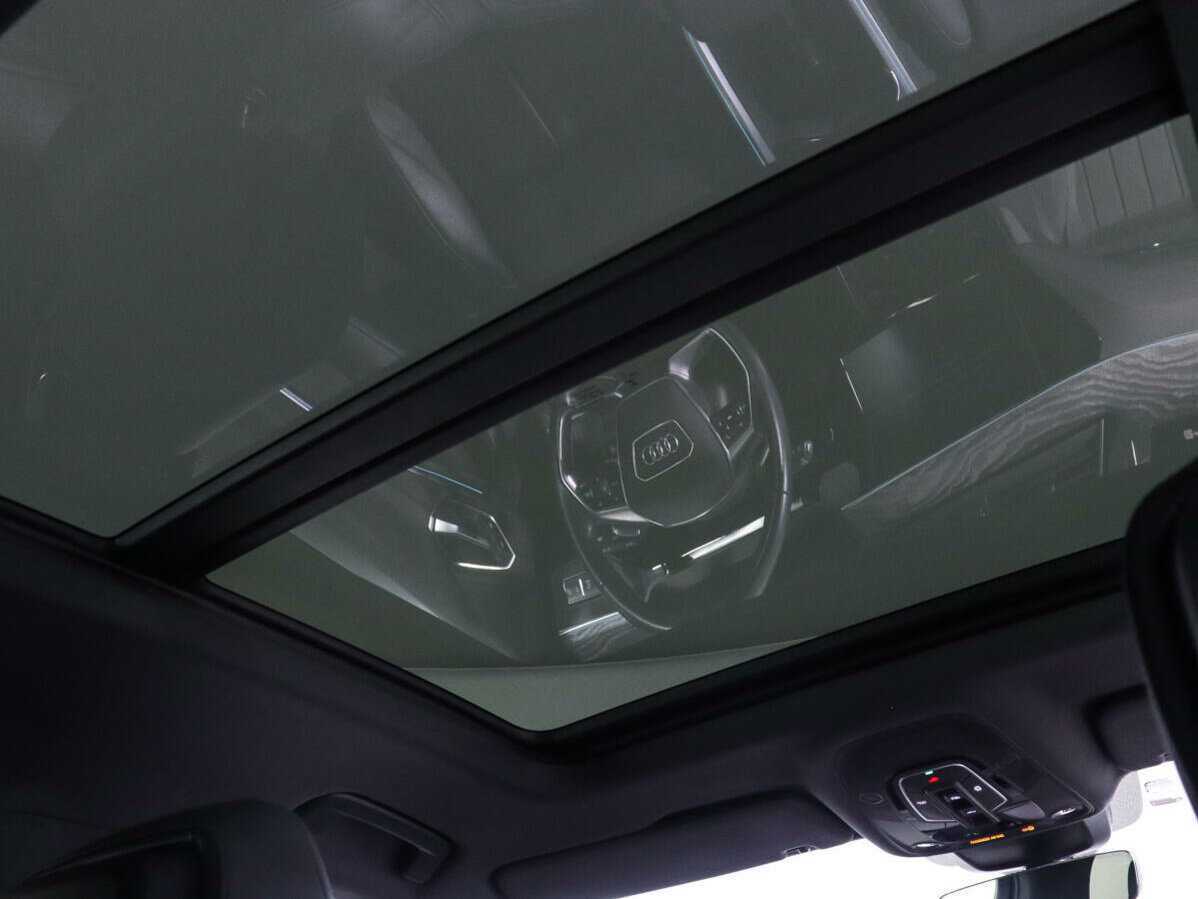 Купить Audi e-tron с пробегом. Фото: #12