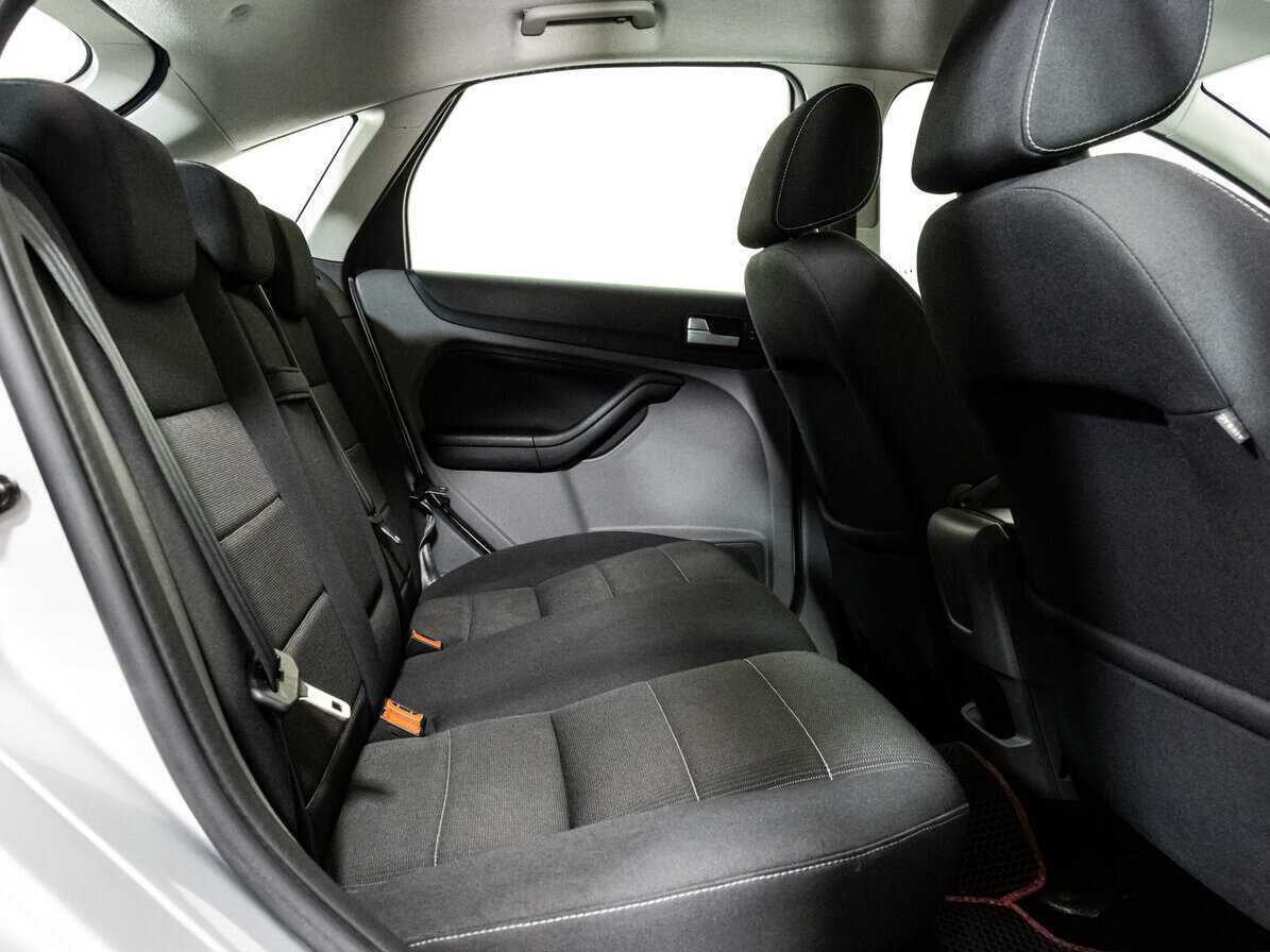 Купить Ford Focus с пробегом. Фото: #9