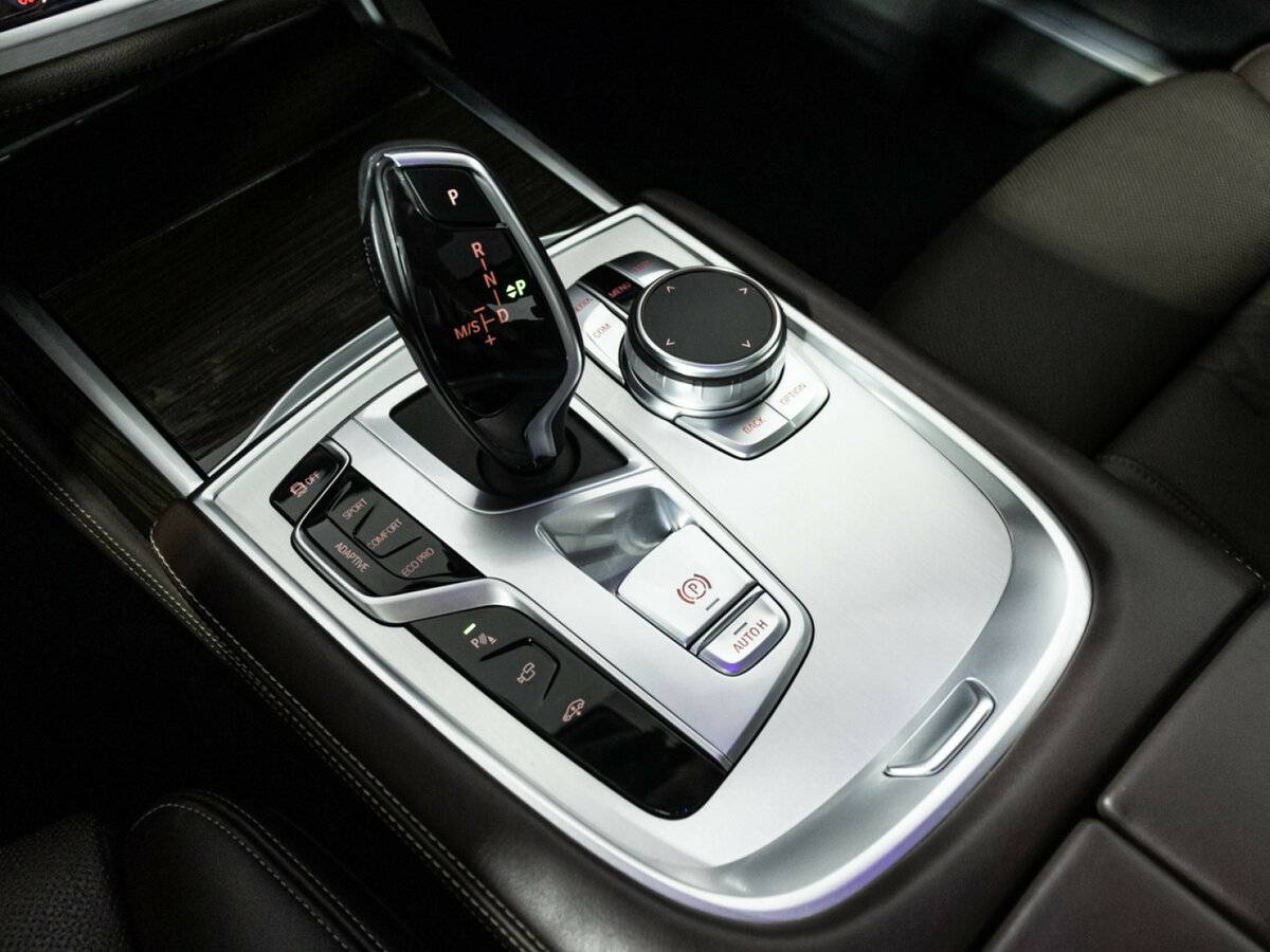 Купить BMW 7 серии с пробегом. Фото: #23