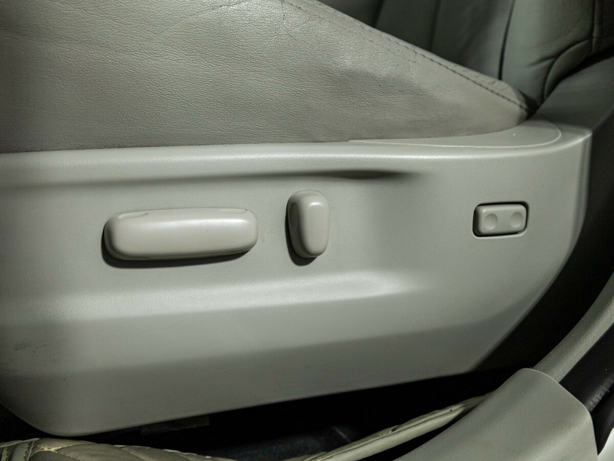 Купить Toyota Venza с пробегом. Фото: #13