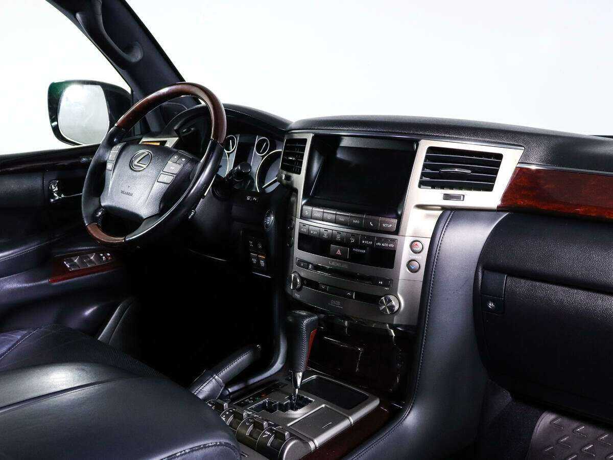 Купить Lexus LX с пробегом. Фото: #4