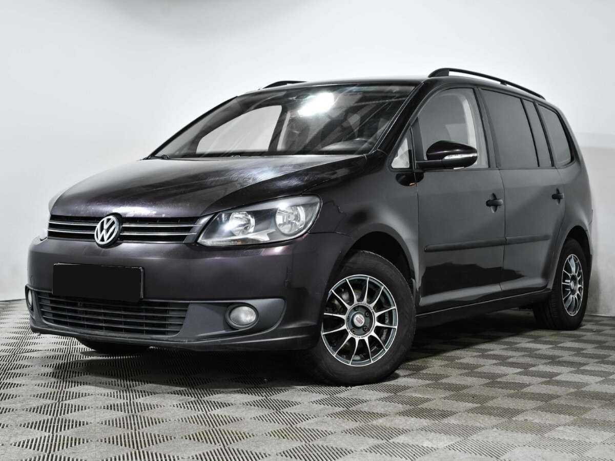 Купить Volkswagen Touran с пробегом. Посмотреть фото
