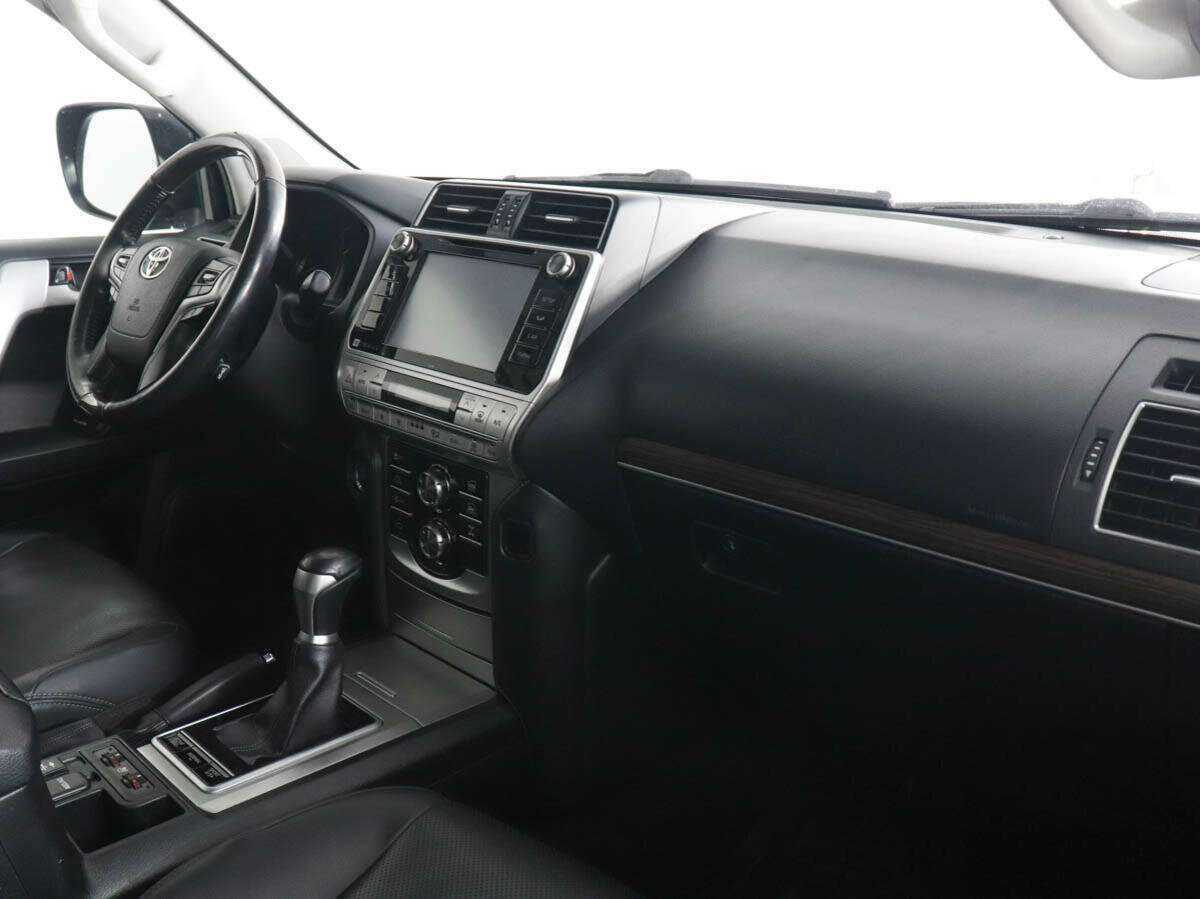 Купить Toyota Land Cruiser Prado с пробегом. Фото: #9
