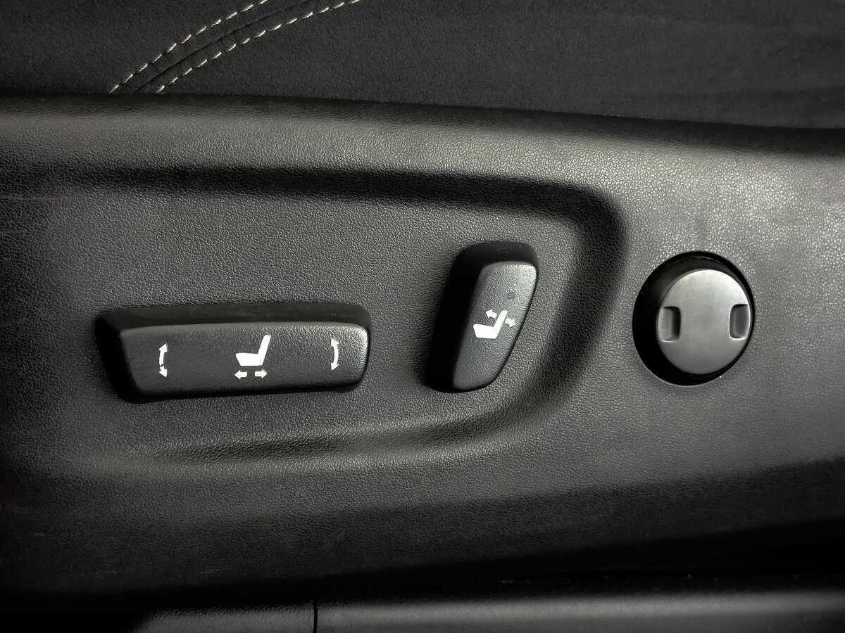 Купить Toyota Land Cruiser Prado с пробегом. Фото: #24