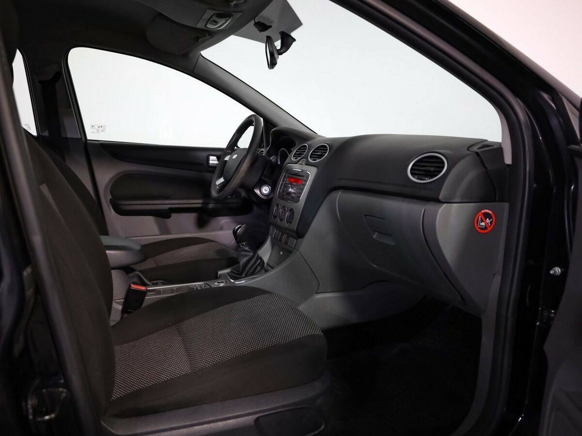 Купить Ford Focus с пробегом. Фото: #17