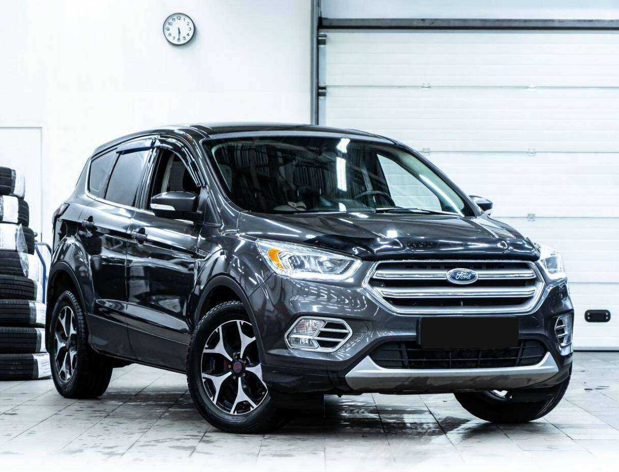 Купить Ford Kuga с пробегом. Фото: #1