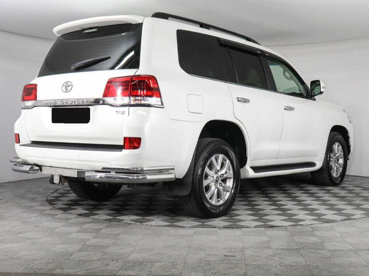Купить Toyota Land Cruiser с пробегом. Фото: #4