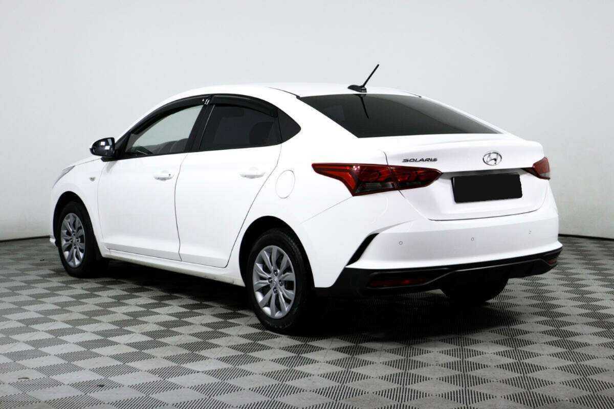 Купить Hyundai Solaris с пробегом. Фото: #4