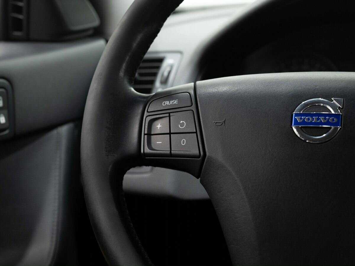 Купить Volvo V50 с пробегом. Фото: #11