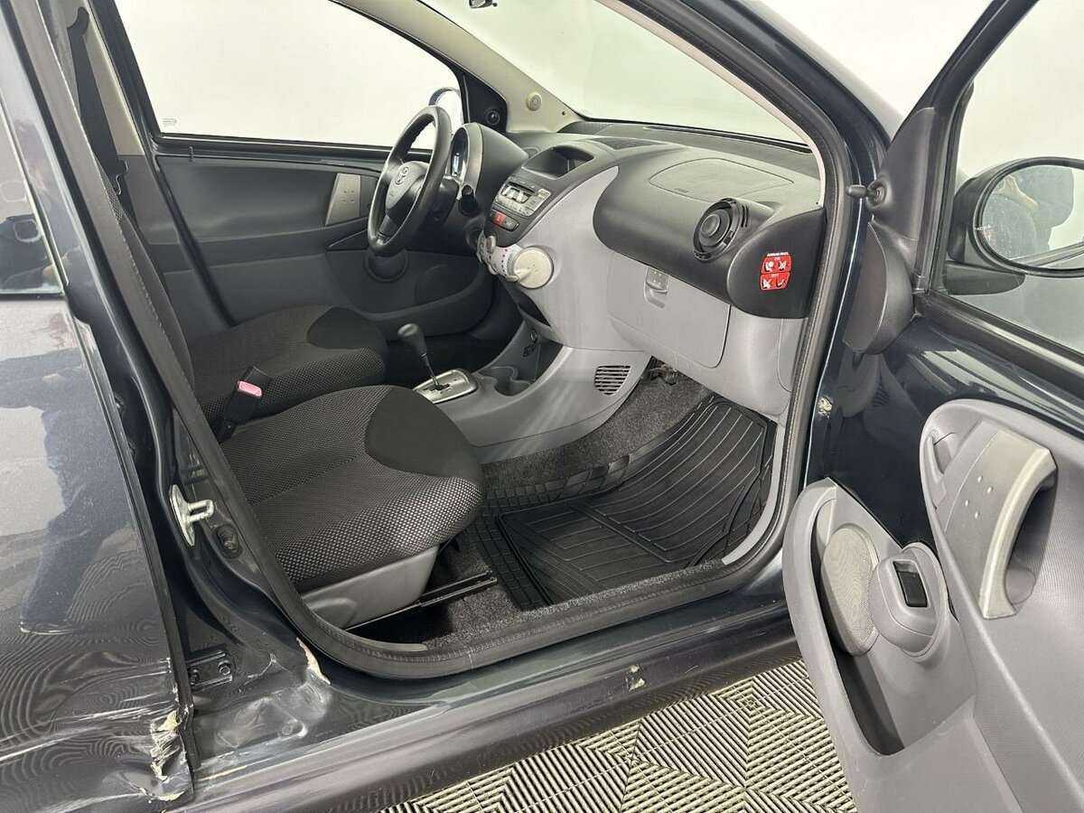 Купить Toyota Aygo с пробегом. Фото: #13