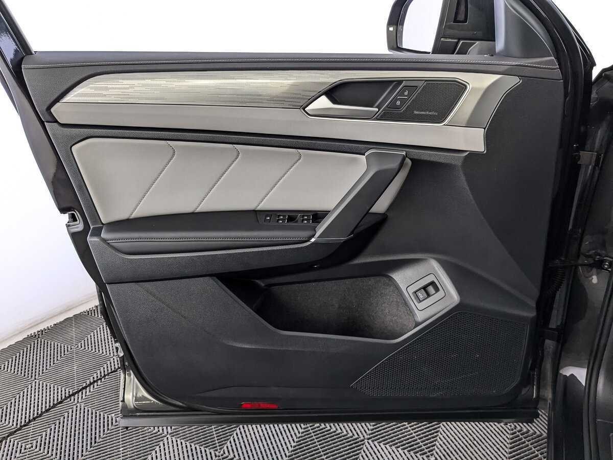 Купить Volkswagen Tayron с пробегом. Фото: #14