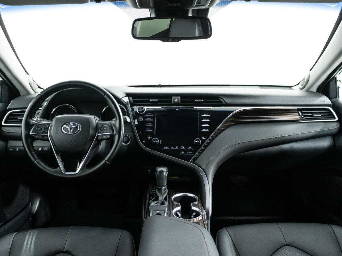 Купить Toyota Camry с пробегом. Фото: #12