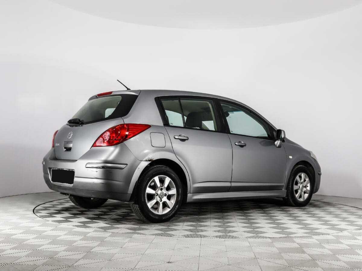 Купить Nissan Tiida с пробегом. Фото: #4