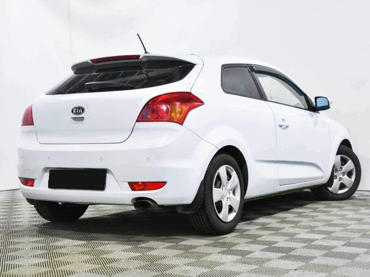 Купить Kia Ceed с пробегом. Фото: #2