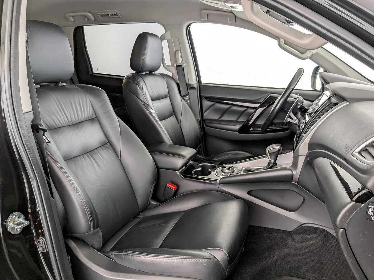 Купить Mitsubishi Pajero Sport с пробегом. Фото: #20