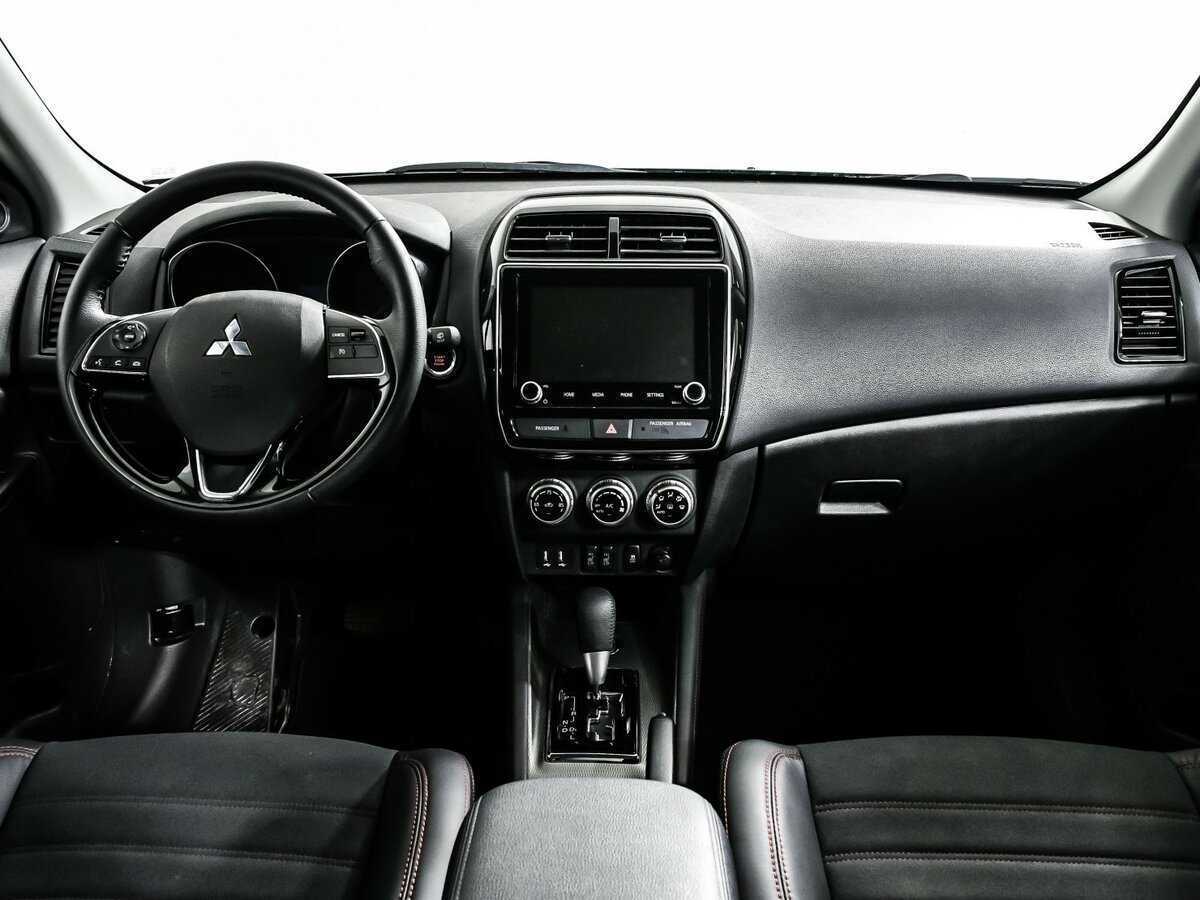 Купить Mitsubishi Outlander Sport с пробегом. Фото: #10